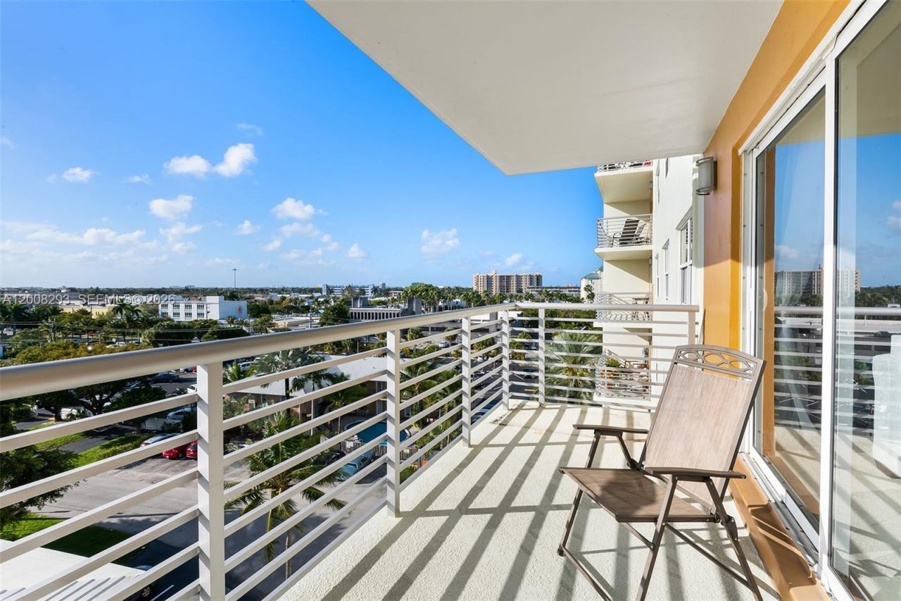 2900 NE 30th St , Unit 7G, Fort Lauderdale, FL 33306 Photo