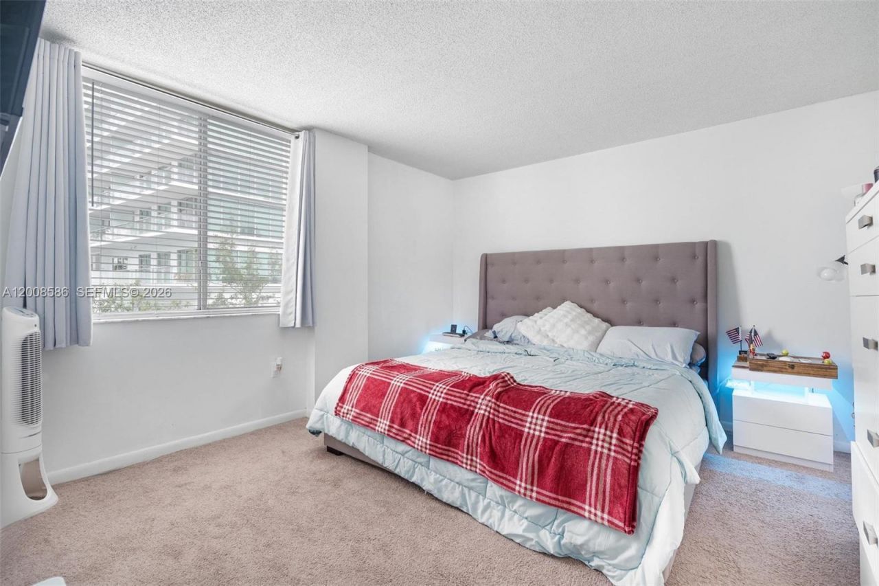 126 SW 17th Rd , Unit 507, Miami, FL 33129 Photo