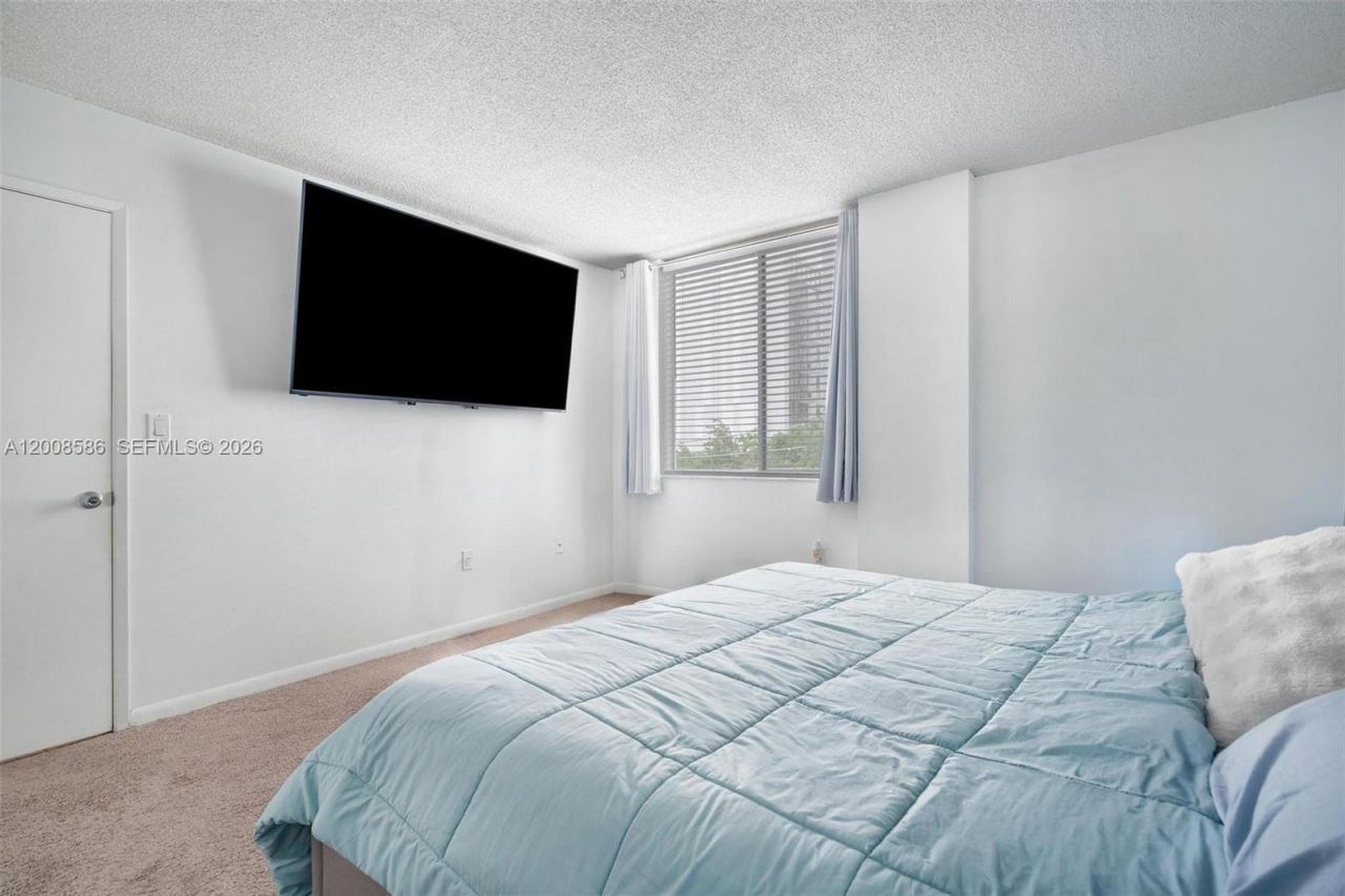 126 SW 17th Rd , Unit 507, Miami, FL 33129 Photo