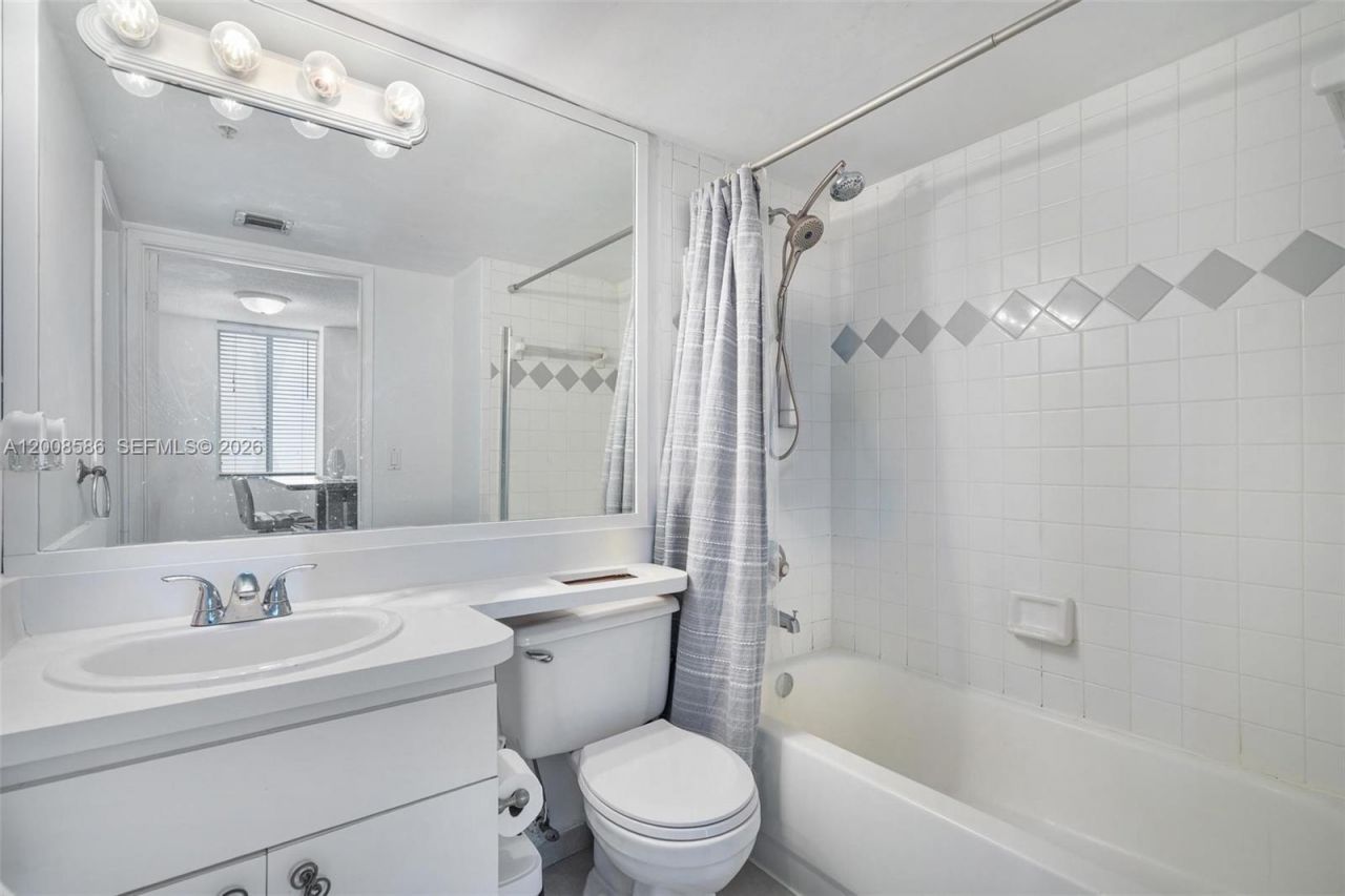 126 SW 17th Rd , Unit 507, Miami, FL 33129 Photo