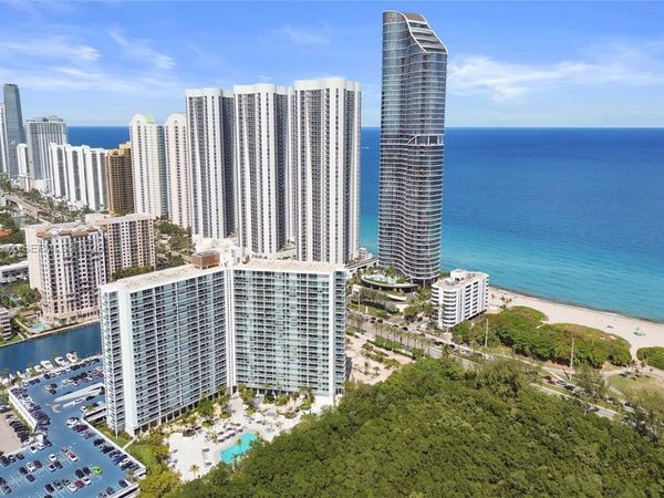 100 Bayview Dr , Unit 603, Sunny Isles Beach, FL 33160