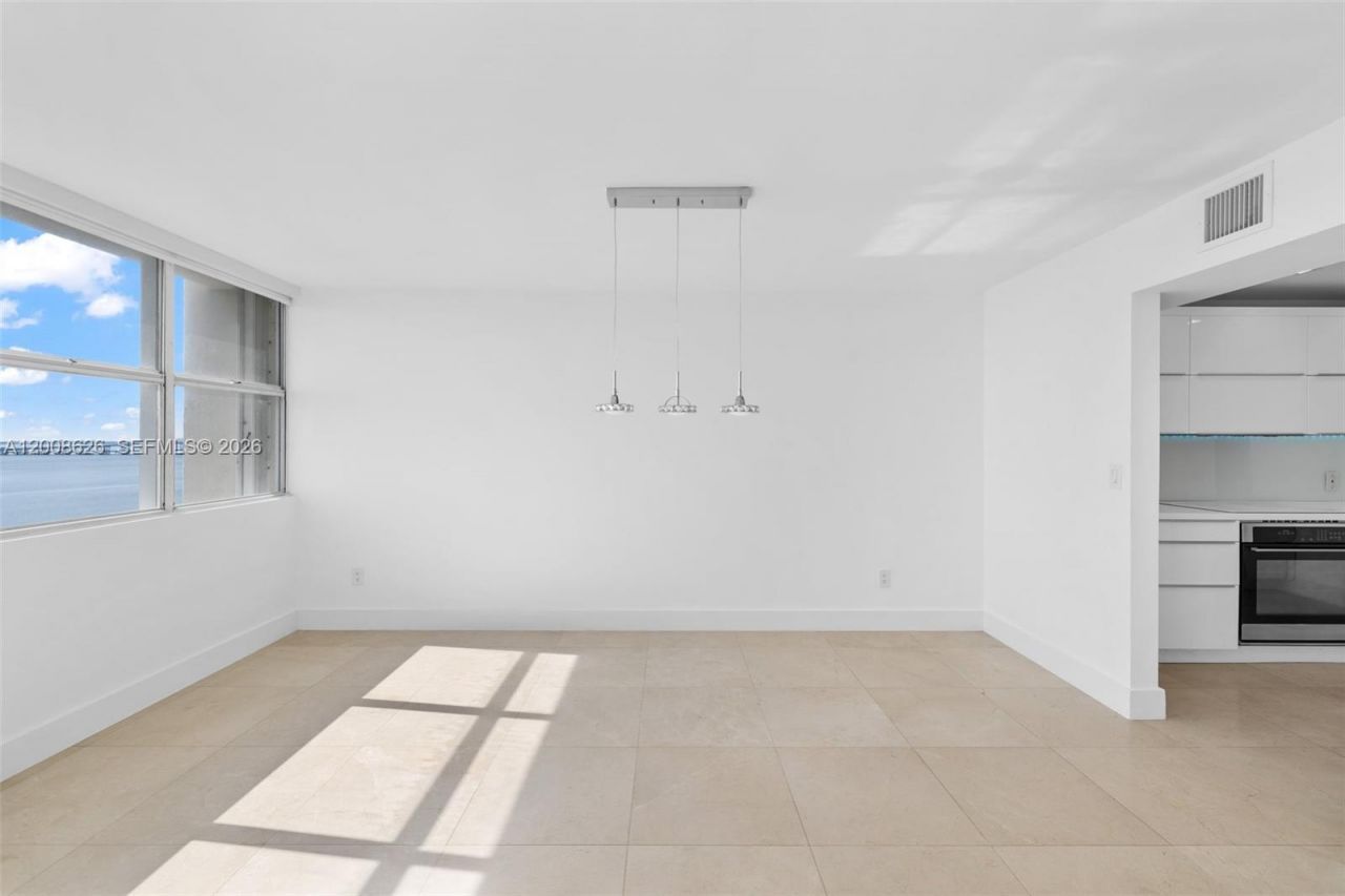 1420 Brickell Bay Dr , Unit 1001A, Miami, FL 33131 Photo