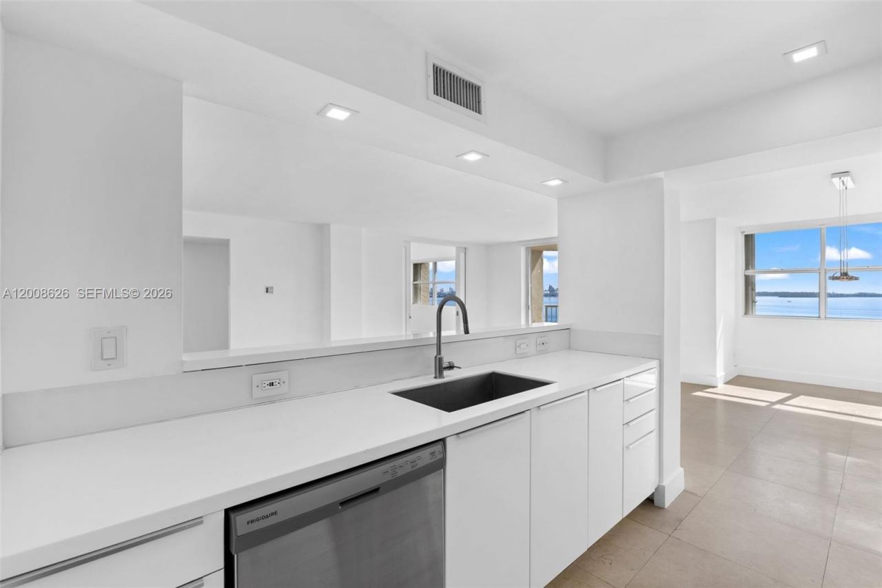 1420 Brickell Bay Dr , Unit 1001A, Miami, FL 33131 Photo