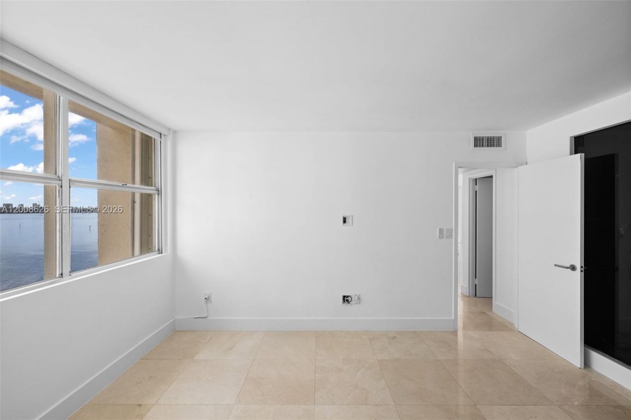 1420 Brickell Bay Dr , Unit 1001A, Miami, FL 33131 Photo