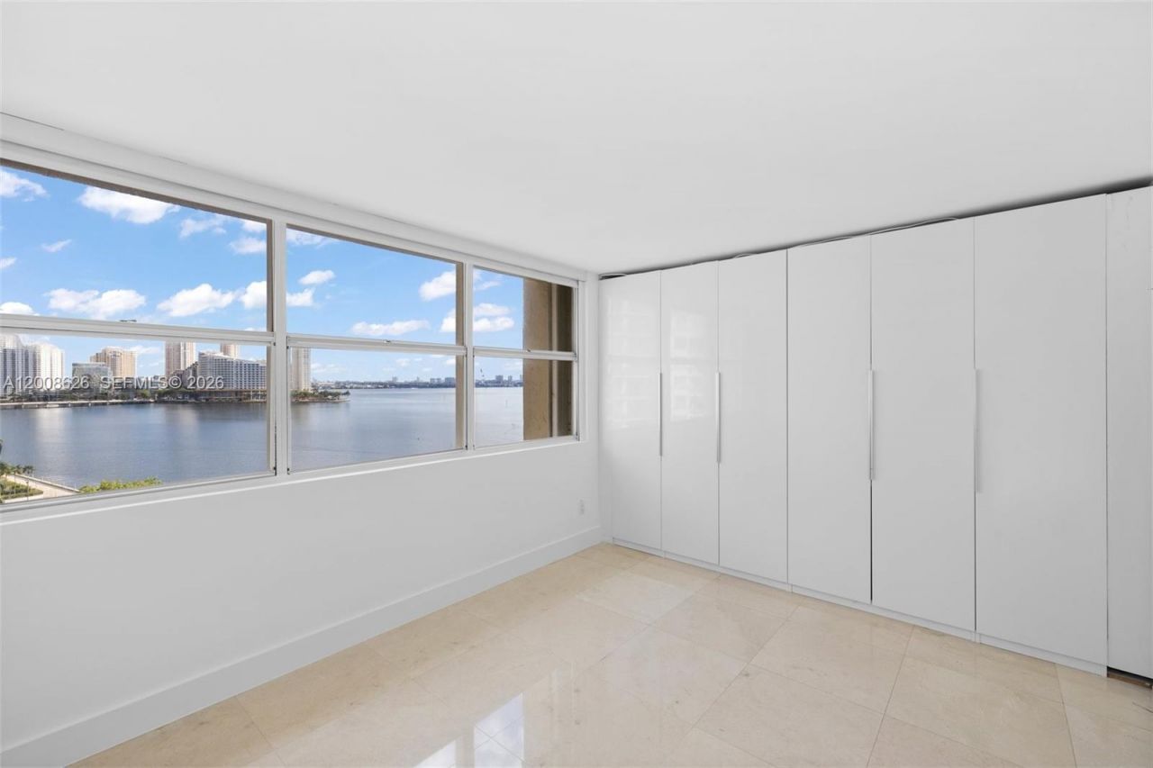 1420 Brickell Bay Dr , Unit 1001A, Miami, FL 33131 Photo