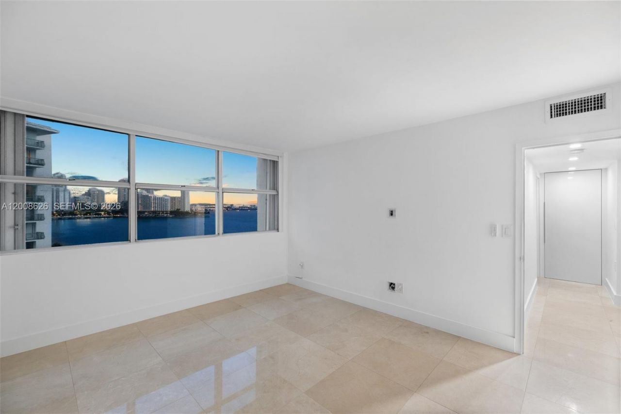 1420 Brickell Bay Dr , Unit 1001A, Miami, FL 33131 Photo