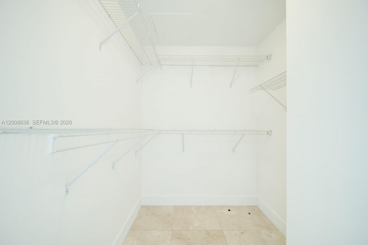 950 Brickell Bay Dr , Unit 4805, Miami, FL 33131 Photo