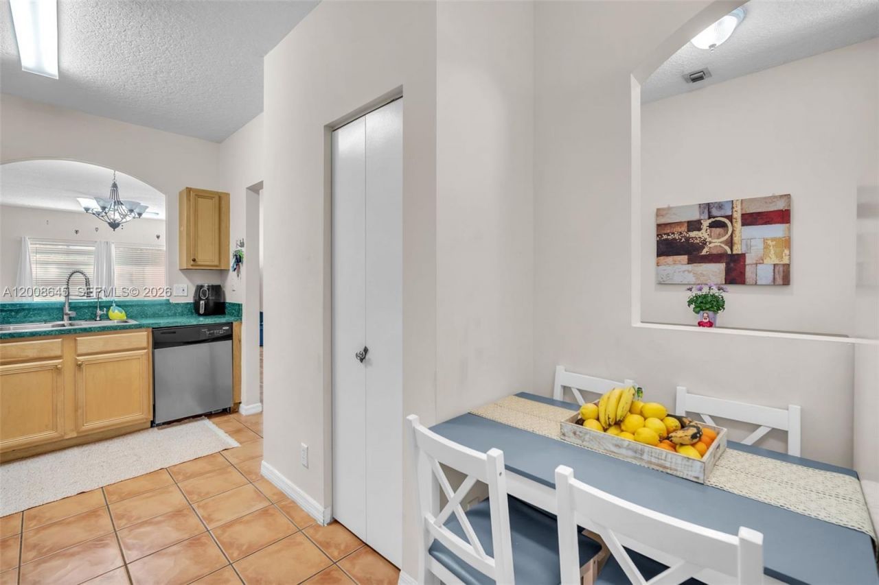 4266 SW 10th Pl, Deerfield Beach, FL 33442 Photo