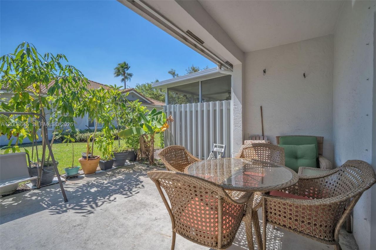 4266 SW 10th Pl, Deerfield Beach, FL 33442 Photo