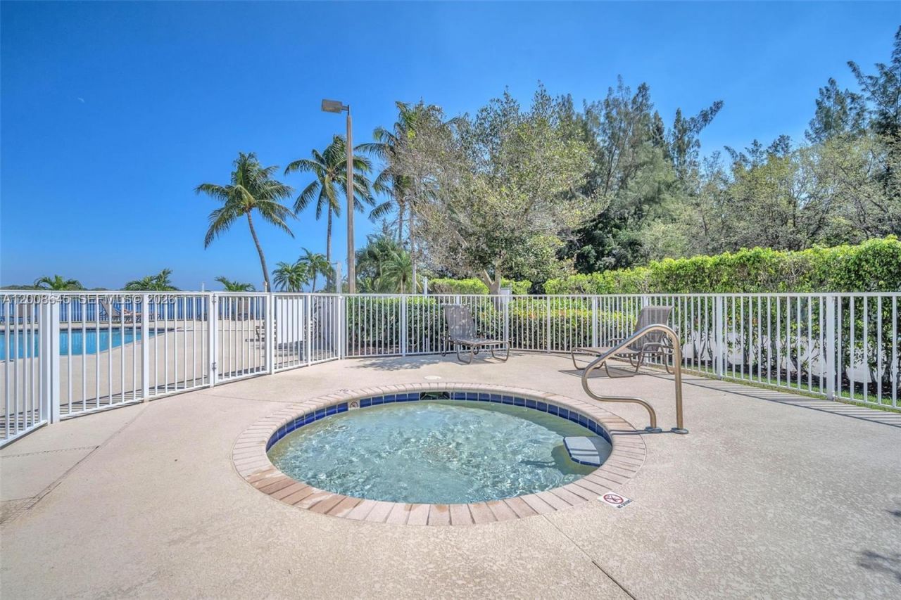 4266 SW 10th Pl, Deerfield Beach, FL 33442 Photo