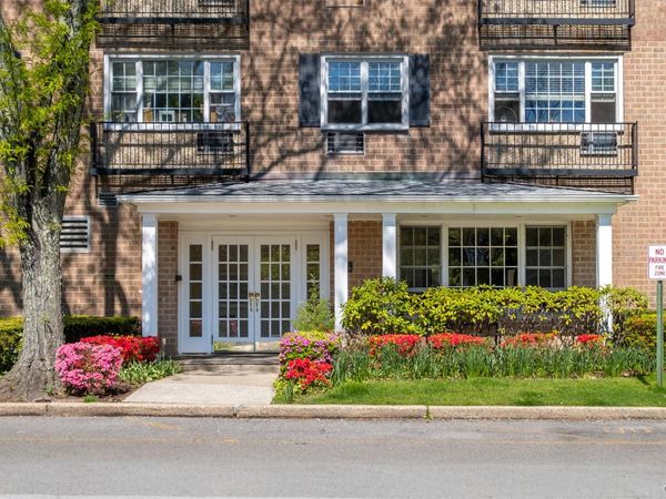 1 Consulate Drive, Unit 1G, Tuckahoe, NY 10707