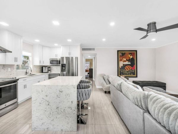 92 Valencia Drive, Unit D, Delray Beach, FL 33446
