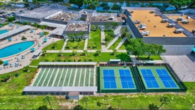 92 Valencia Drive, Unit D, Delray Beach, FL 33446 Photo