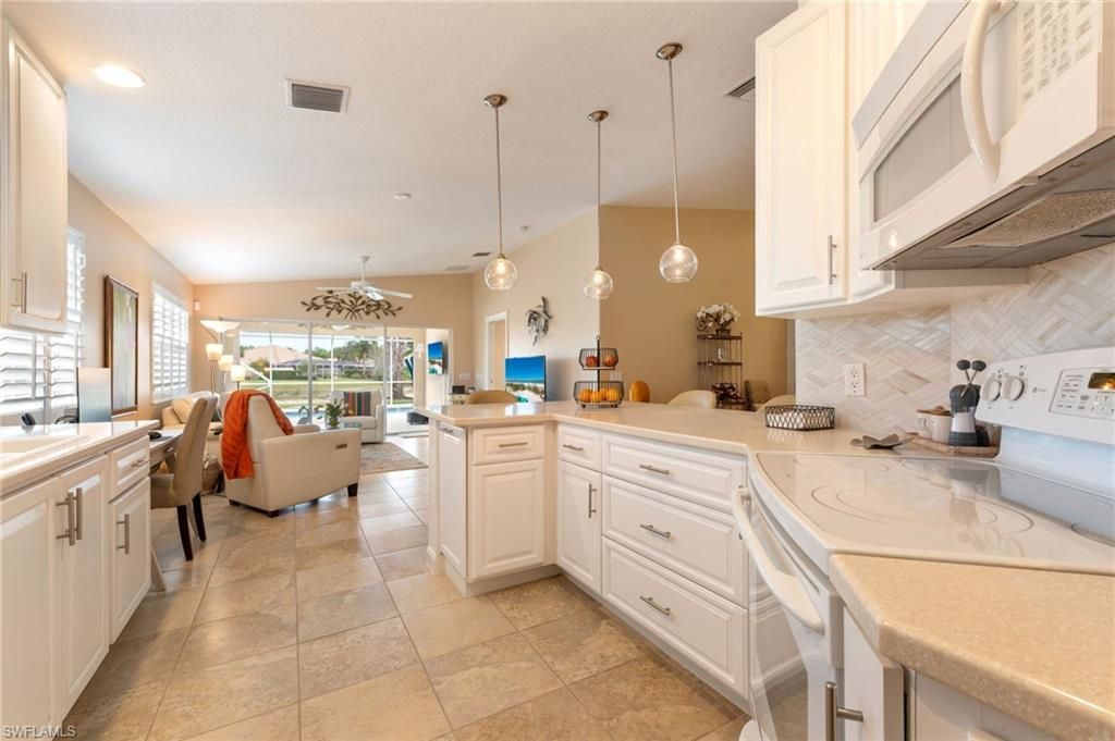 15366 Upwind Dr, Bonita Springs, FL 34135 Photo