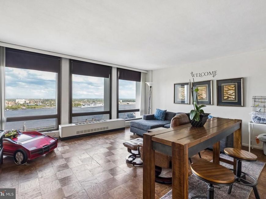220 Locust Street, Unit 23CS, Philadelphia, PA 19106 Main Photo