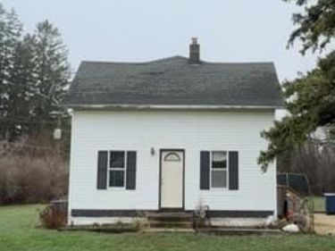 132 Gates Avenue, Kenyon, MN 55946