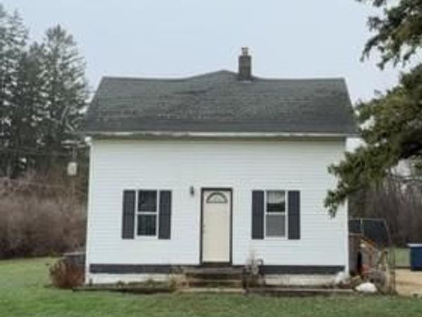 132 Gates Avenue, Kenyon, MN 55946