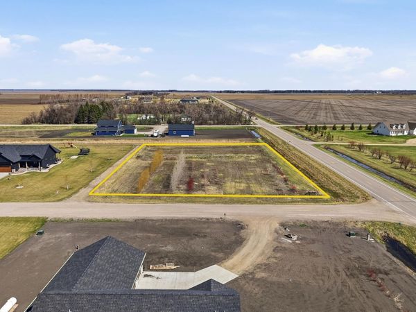 3970 79th Avenue N, Moorhead, MN 56560