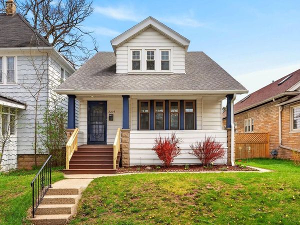 3204 S Delaware AVENUE, Milwaukee, WI 53207