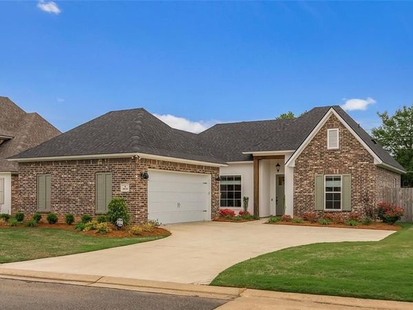 8820 Beau Chene Drive , Shreveport, LA 71115