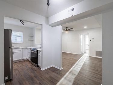 5921 Gaston Avenue, Unit F, Dallas, TX 75214