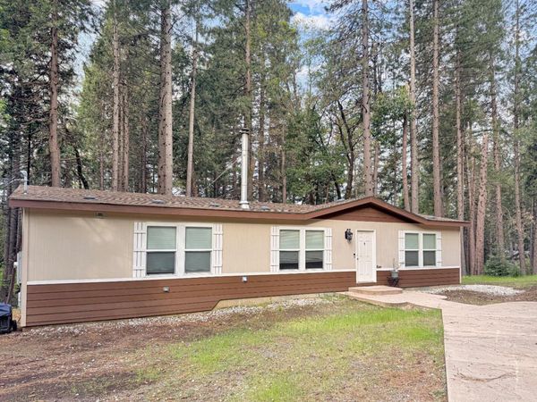 12834 Spanish Ln, Nevada City, CA 95959