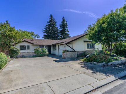 1618 Oakwood Dr, Modesto, CA 95350 Photo