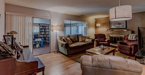 1618 Oakwood Dr, Modesto, CA 95350 Photo