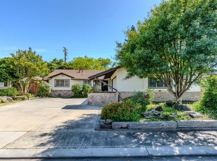 1618 Oakwood Dr, Modesto, CA 95350 Photo