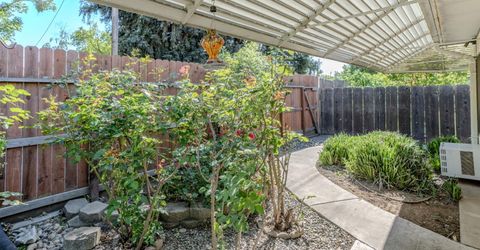 1618 Oakwood Dr, Modesto, CA 95350 Photo