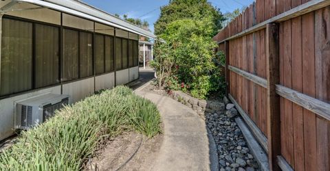 1618 Oakwood Dr, Modesto, CA 95350 Photo