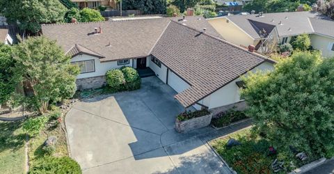 1618 Oakwood Dr, Modesto, CA 95350 Photo