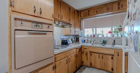 1618 Oakwood Dr, Modesto, CA 95350 Photo