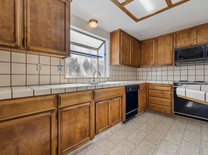 1050 W Tuolumne Rd, Turlock, CA 95382 Photo