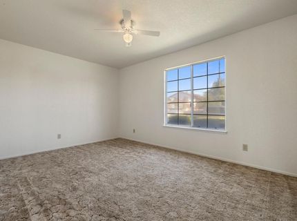 1050 W Tuolumne Rd, Turlock, CA 95382 Photo