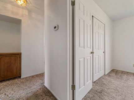 1050 W Tuolumne Rd, Turlock, CA 95382 Photo