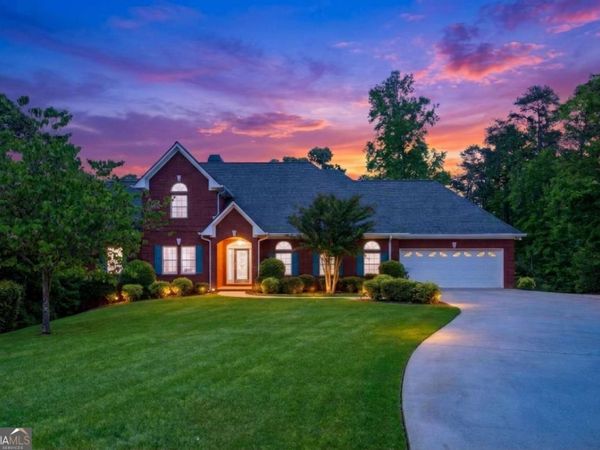 2744 Waters Edge Drive, Gainesville, GA 30504