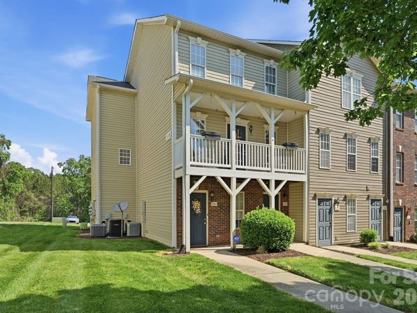 119 Steam Engine Drive, Unit 201, Mooresville, NC 28115