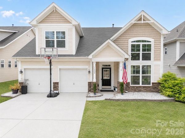 1204 Woodglen Lane, Matthews, NC 28104