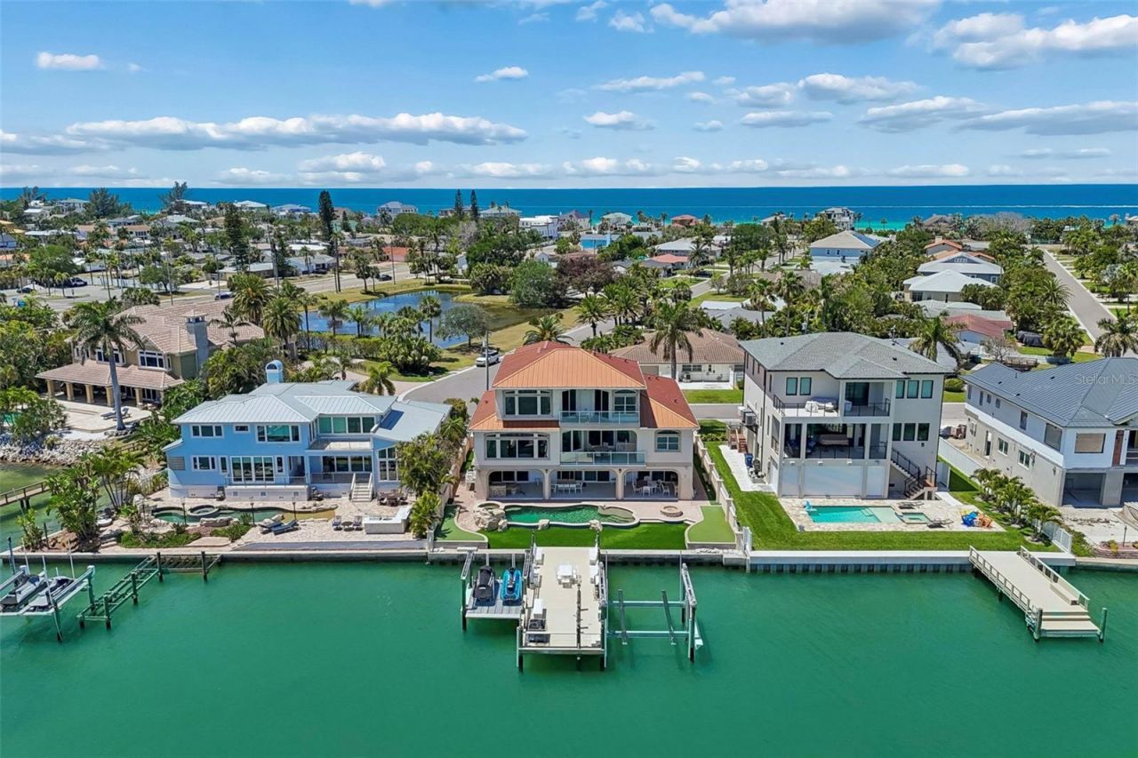 1203 Bay Drive, Belleair Beach, FL 33786 Photo