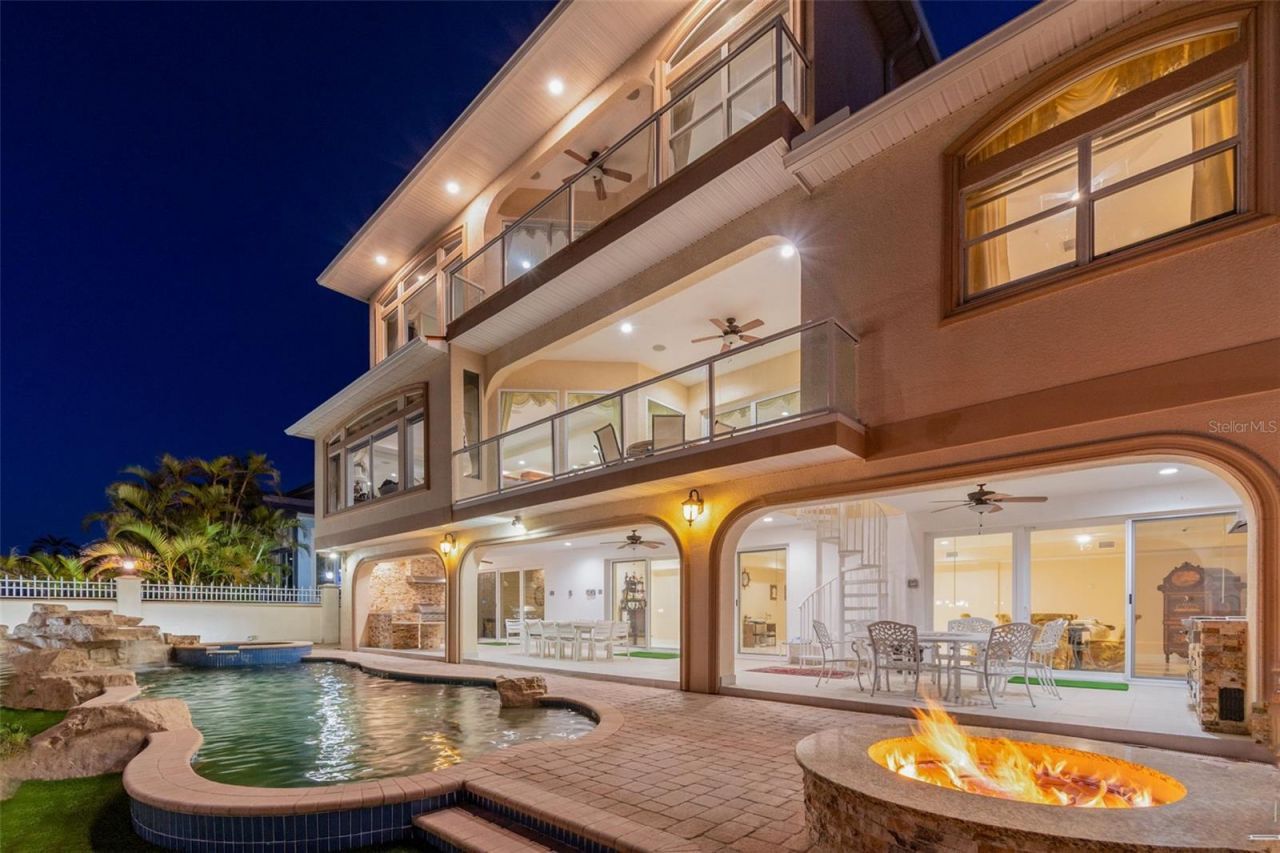 1203 Bay Drive, Belleair Beach, FL 33786 Photo