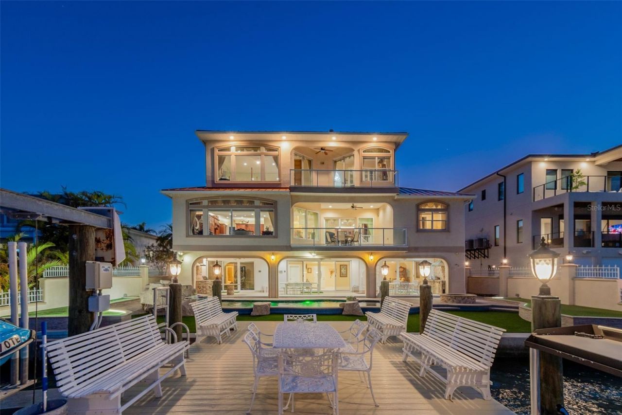 1203 Bay Drive, Belleair Beach, FL 33786 Photo