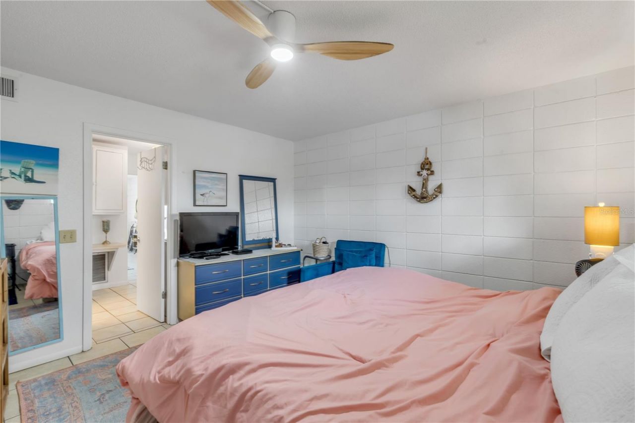 541 S Peninsula Avenue, Unit A19, New Smyrna Beach, FL 32169 Photo
