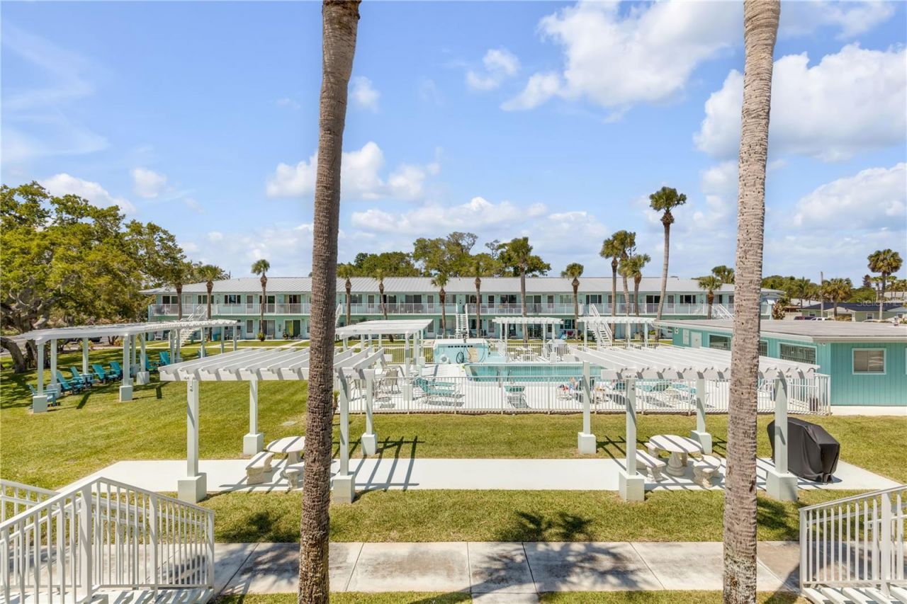541 S Peninsula Avenue, Unit A19, New Smyrna Beach, FL 32169 Photo