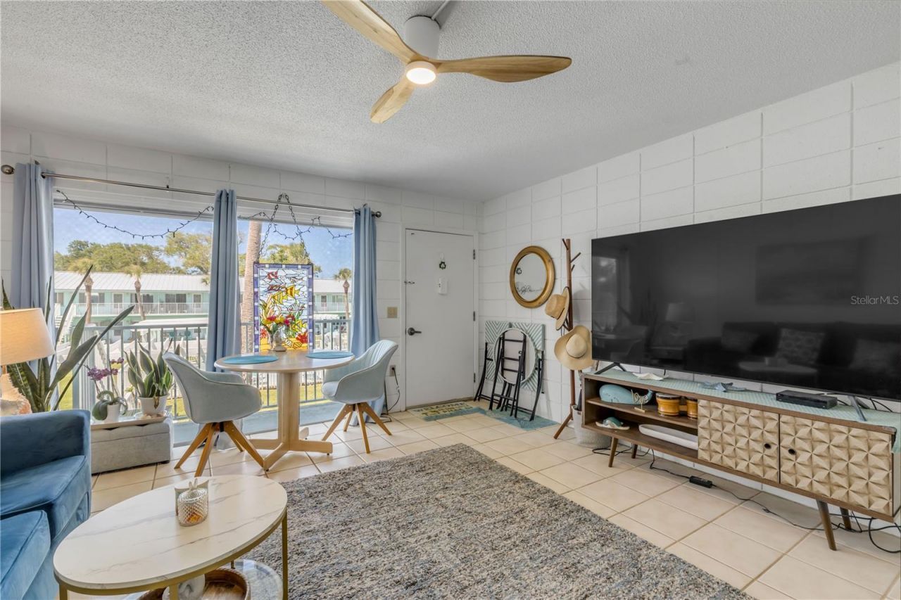 541 S Peninsula Avenue, Unit A19, New Smyrna Beach, FL 32169 Photo