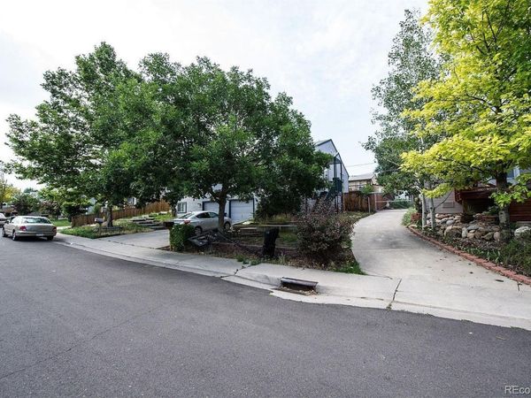 2265 W Hillside Avenue , Englewood, CO 80110