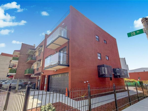 3104 28th Avenue , Astoria, NY 11102