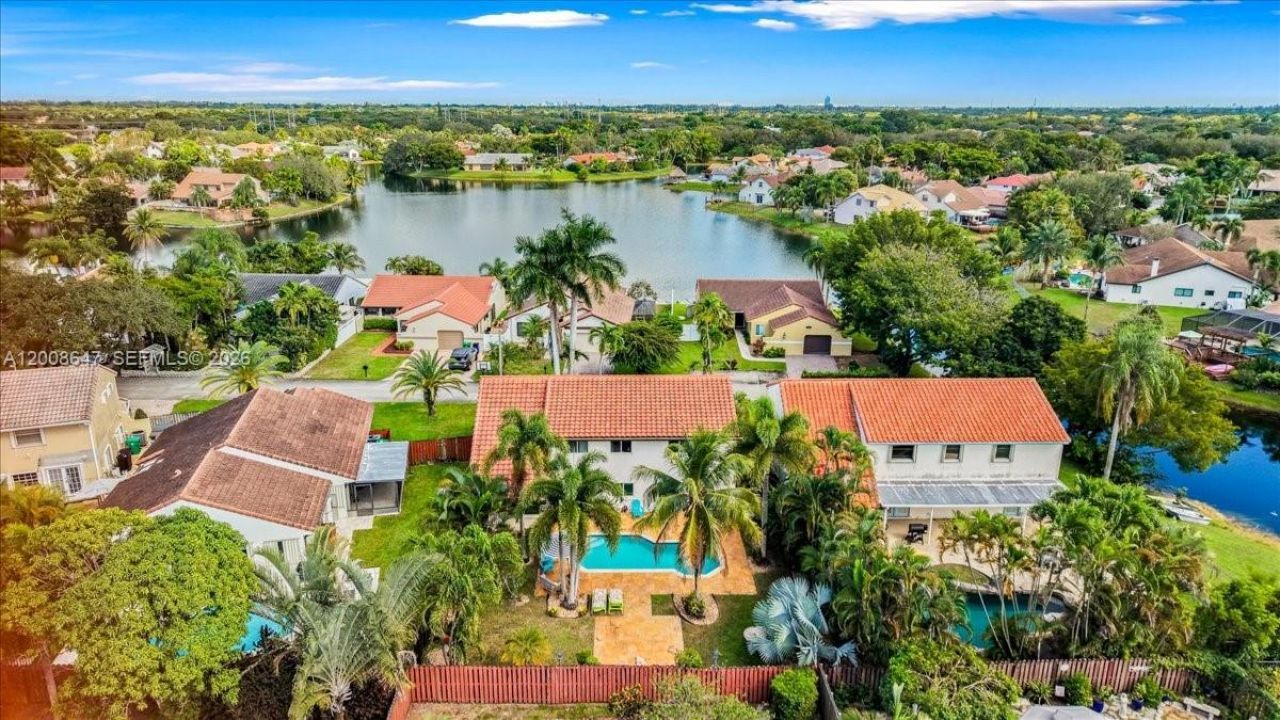 2560 Bass Way, Unit 2560, Cooper City, FL 33026 Photo