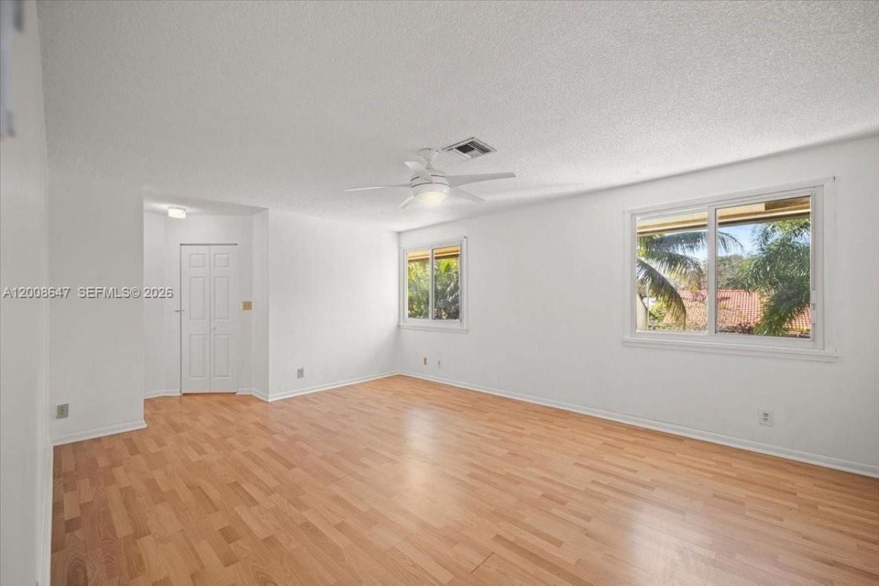 2560 Bass Way, Unit 2560, Cooper City, FL 33026 Photo