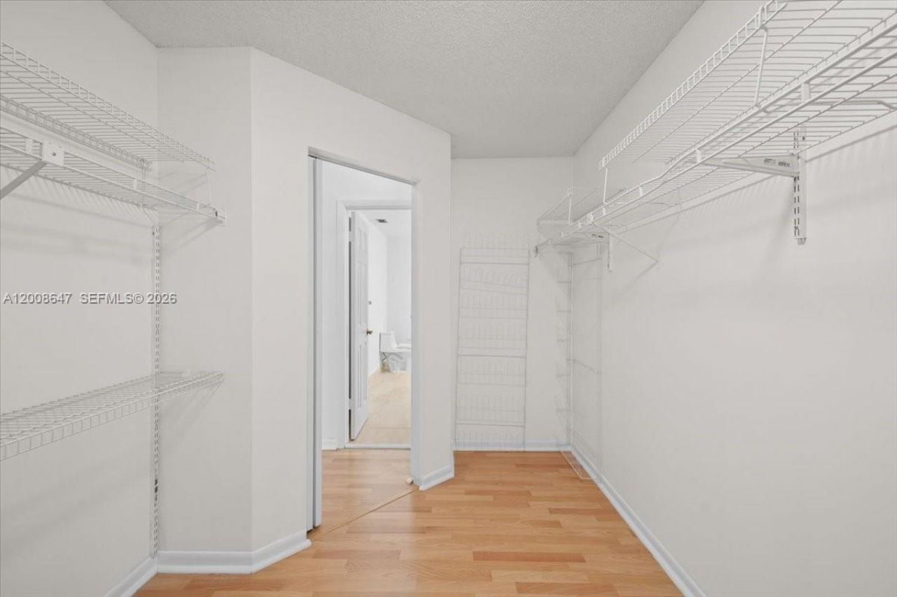 2560 Bass Way, Unit 2560, Cooper City, FL 33026 Photo